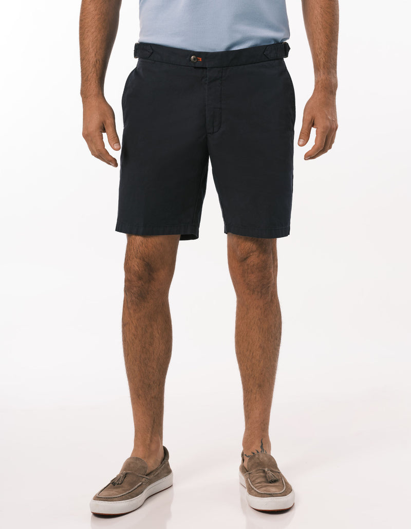 SLIM FIT GARMENT DYED SHORT WITH SIDE TAB