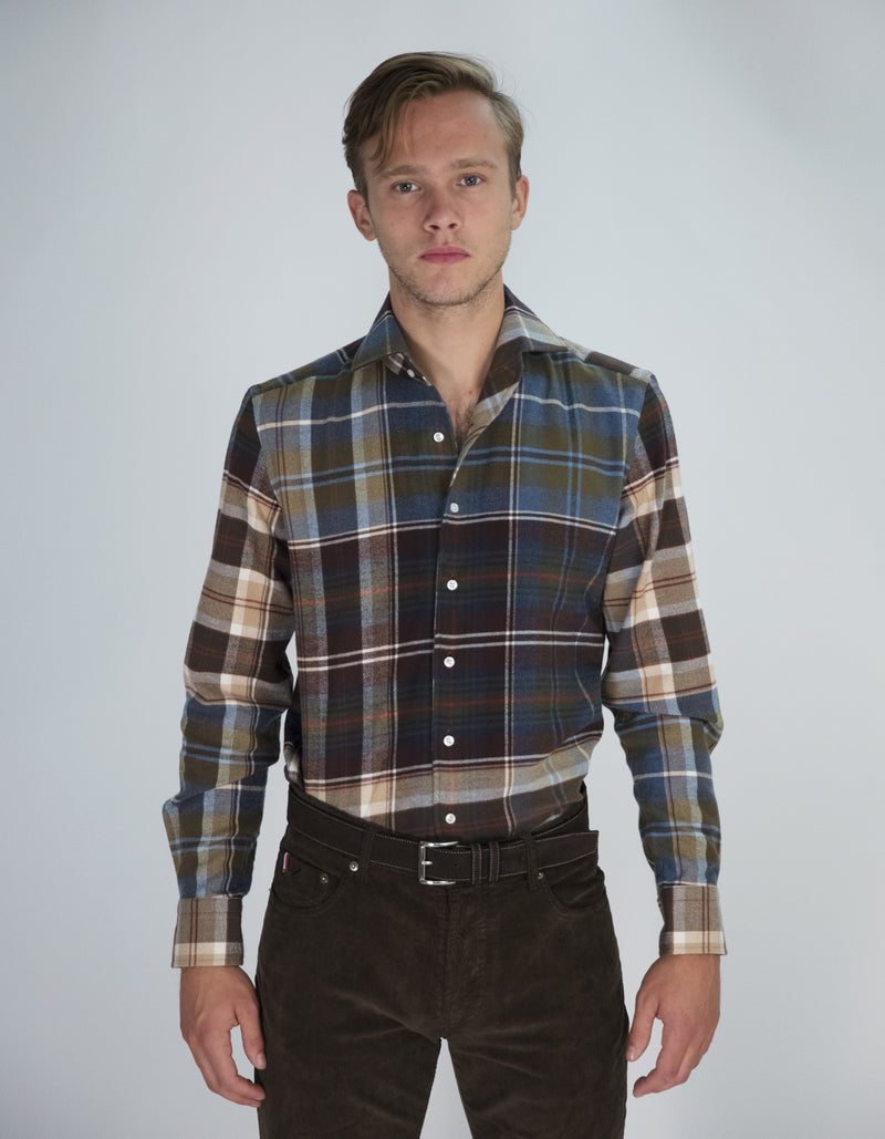 FLANNEL PLAID SPREAD COLLAR SHIRT