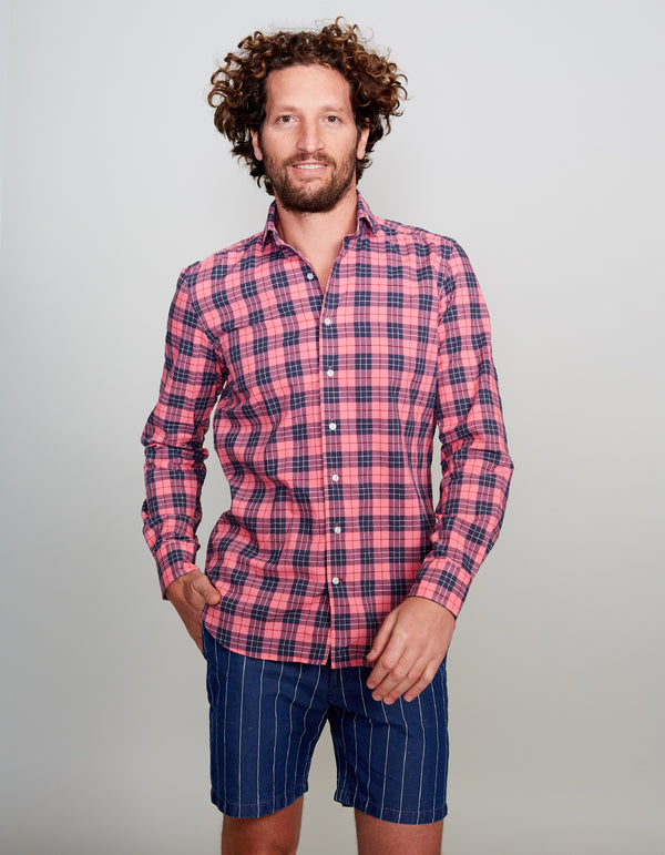 WASHED FEATHER WEIGHT TARTAN SPREAD COLLAR SHIRT